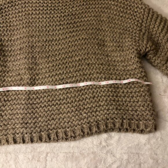 Fobya Chunky Knit Sweater, Women's size S/M - Picture 7 of 10